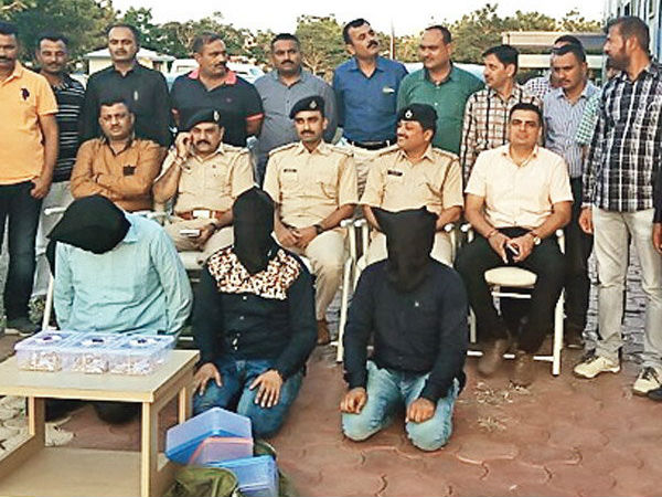 કચ્છમાં 72 લાખની લૂંટનો ભેદ ઉકેલાયો