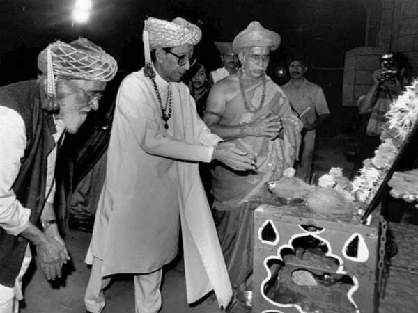 બાલ ઠાકરે, એક યોદ્ધા