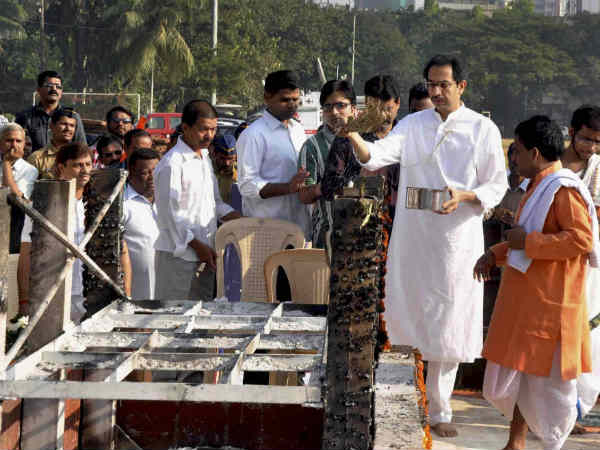 સ્વર્ગસ્ત બાળ ઠાકરેના પુત્ર ઉદ્ધવ ઠાકરે