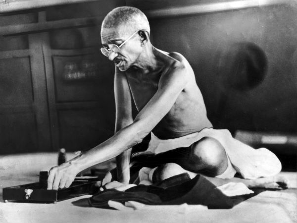 મહાત્મા અને તેમના હત્યારાની સવારી