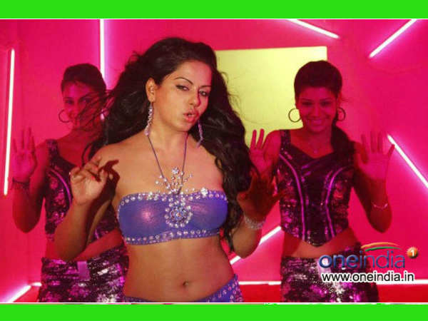 બબલી બદમાશ અગાઉની આયટમ ગર્લ્સ