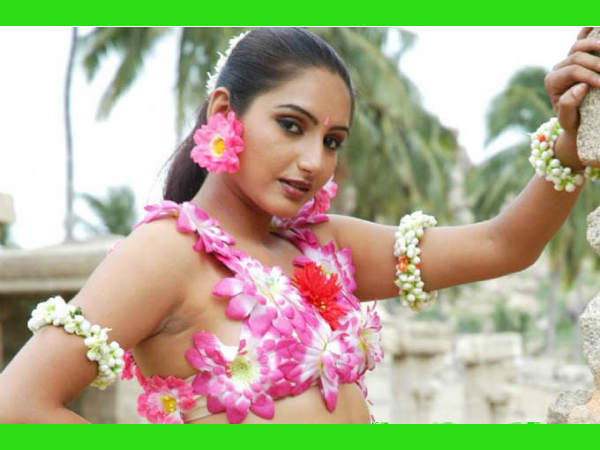 બબલી બદમાશ અગાઉની આયટમ ગર્લ્સ