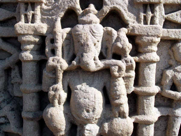 અલૌકિકતાની મૂરત પણ છે ગુજરાતનું આ ગામ