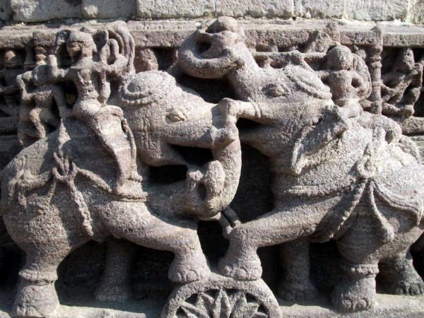અલૌકિકતાની મૂરત પણ છે ગુજરાતનું આ ગામ