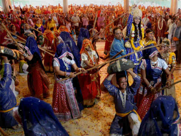 લાઠમાર હોળી