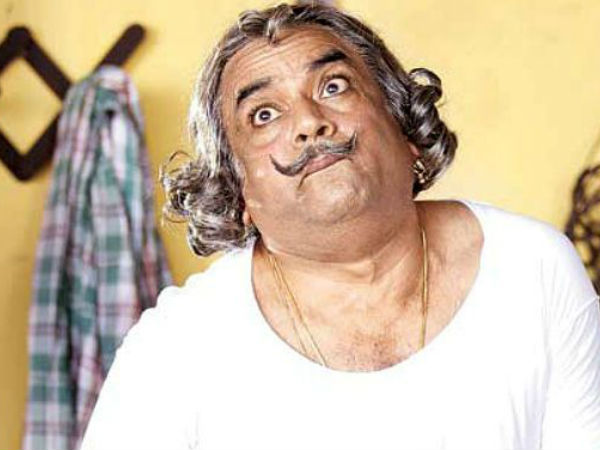 હિમ્મતવાલામાં પરેશની લાક્ષણિક મુદ્રાઓ