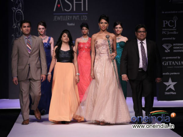 Photo : India International Jewellery Week 2013 in Delhi