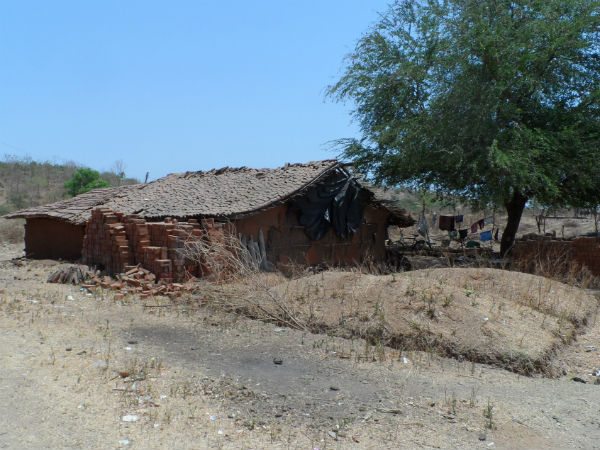 ડેસર ભયાવહ ભૂતકાળ ભુલાવી ઝંખે છે વિકાસનો પથ