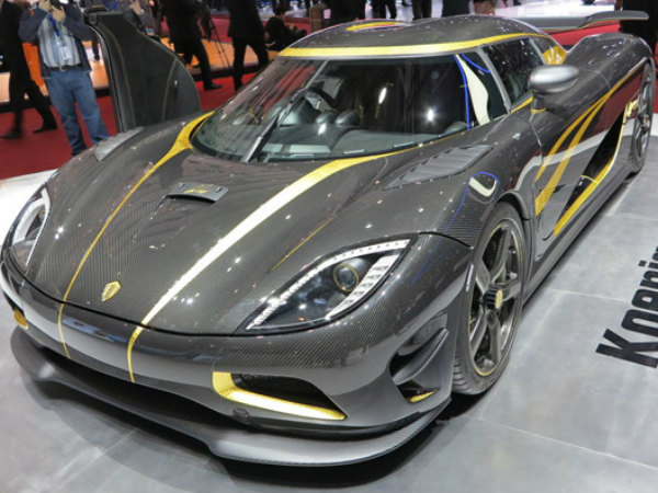 Photo : Powerful cars at Shanghai Auto Show 2013