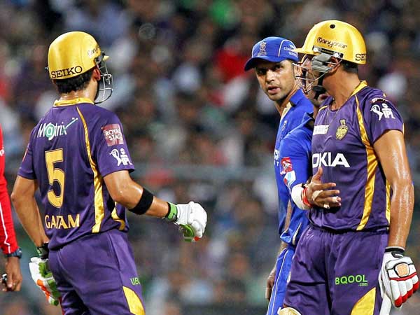 KKR beat to RR by 8 wickets