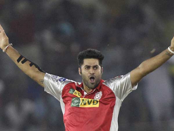 Punjab defeats to Bangalore by 6 wickets