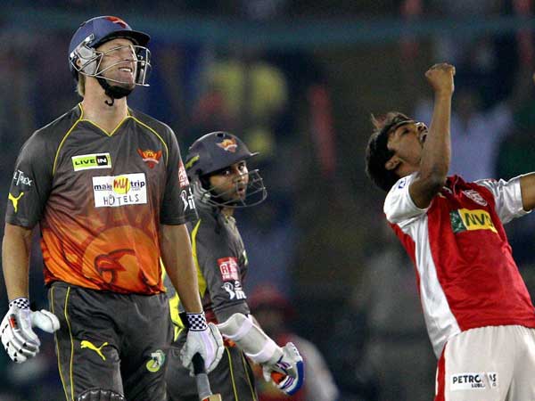 Sunrises Hyderabad defeated to Kings Eleven Punjab