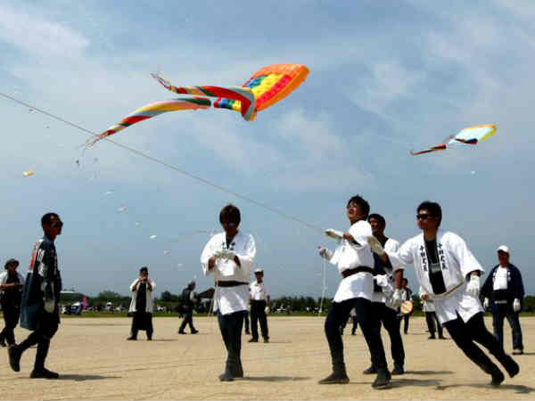 જાપાન કાઇટ ફેક્સિટવલ : વિશ્વના બધા જ ધ્વજ એક પંતંગમાં!!!