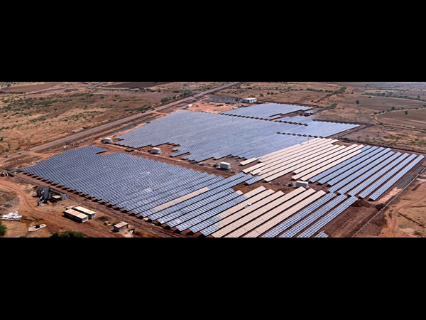 ચીનના સોલાર પાર્ક કરતા છે પણ મોટું