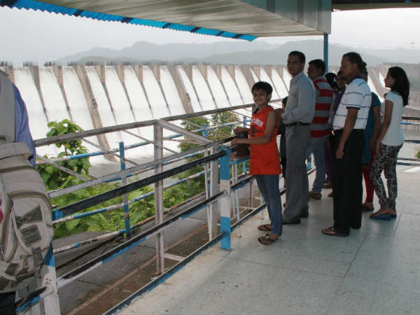 સરદાર સરોવર ડેમના ગેટ બંધ કરવાની મંજૂરી