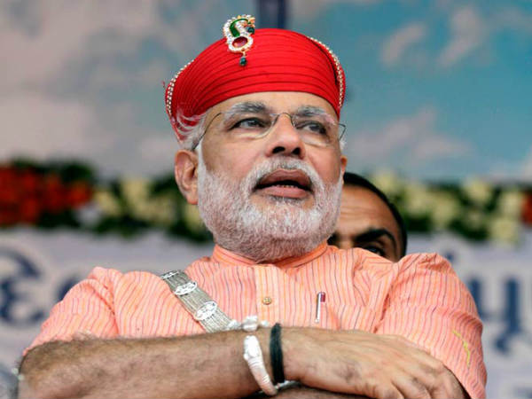 મોદી મેદાને