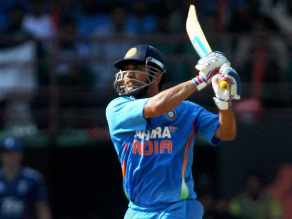 જૂન 2007માં ધોની એ ગ્રેડ ખેલાડી