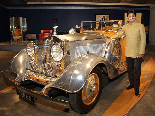 રાજકોટના રાજાની શાહી સવારી