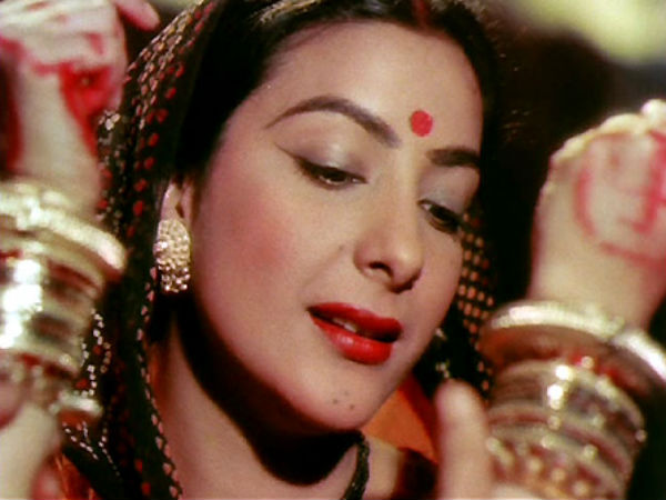 નરગિસ