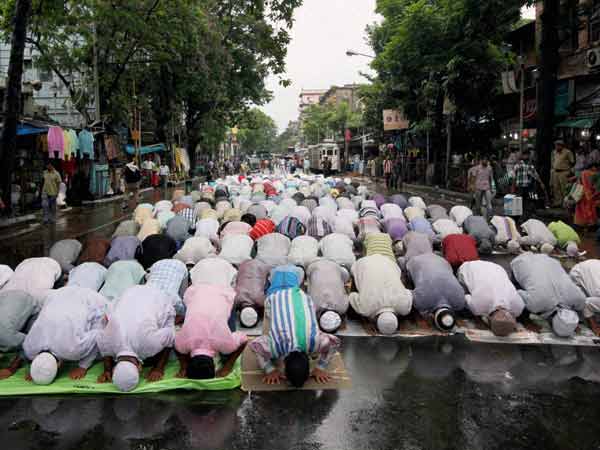 નમાજ વાંચતા મુસ્લિમ