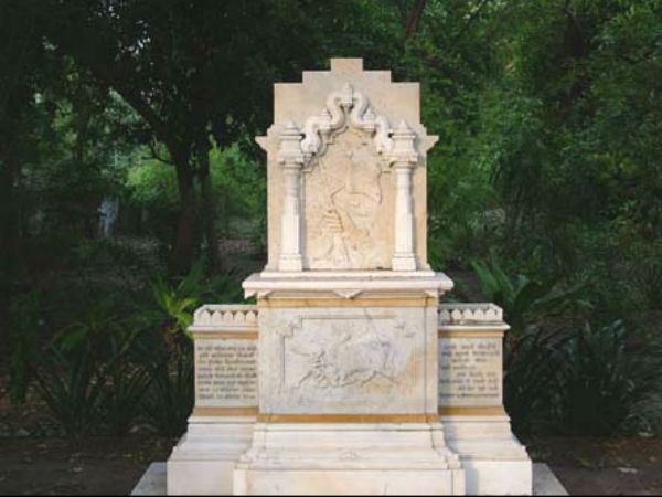 આજે થયાં 71 વર્ષ