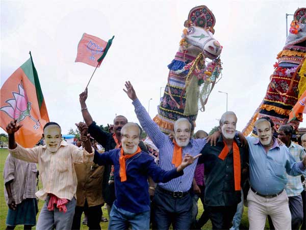 મોદીની ટ્વિટરવાળી મા
