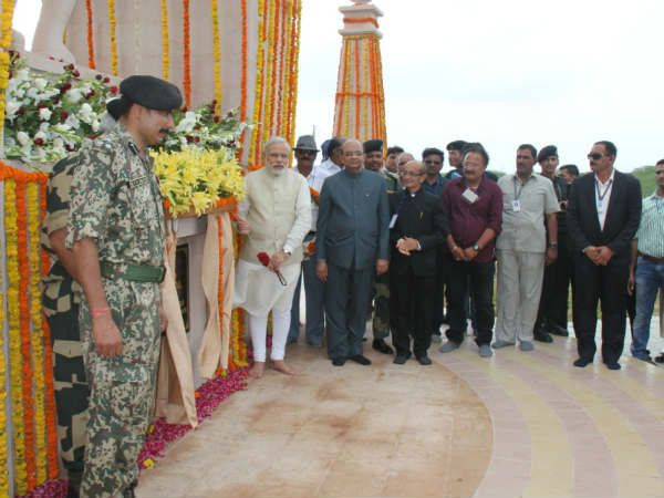 વોર મેમોરિયલનું ઉદ્દઘાટન