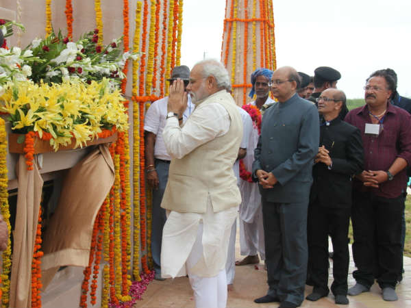 શહીદવીરોને શ્રદ્ધાંજલિ