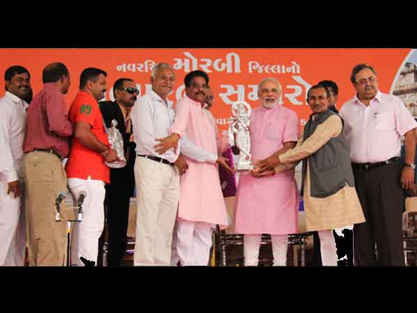 વિકાસ માટે વહીવટનું વિકેન્દ્રીરકરણ