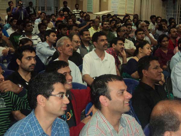 બેંગલોરમાં મધુ કિશ્વર