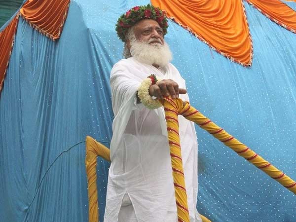 નાગપુરમાં આશ્રમ પર પથ્થરમારો