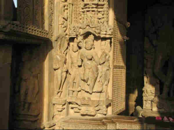 ખજુરાહોનું ચતુર્ભુજ મંદિર