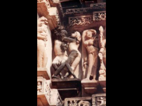 કંદારિયા મહાદેવ મંદિર