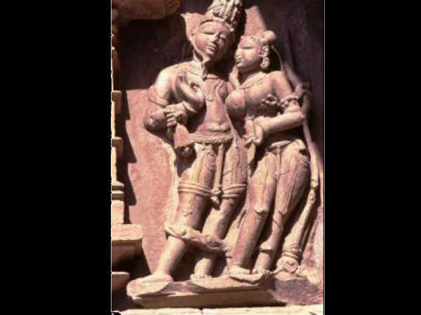 બલુવે પથ્થર પર વાસ્તુકળા