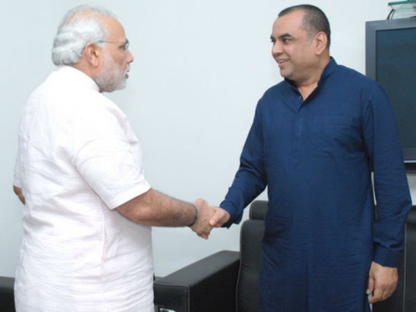 કોણ લખી રહ્યું છે ફિલ્મની કહાની