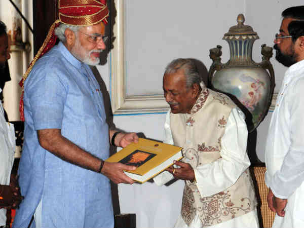 કૌડીયાર પેલેસ