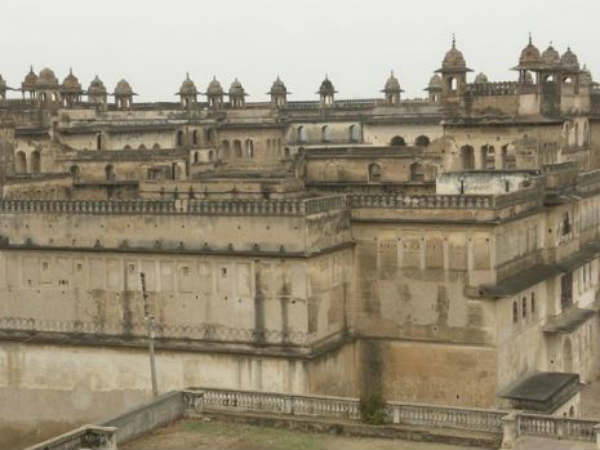 રાજા મહેલનું એક દ્રશ્ય