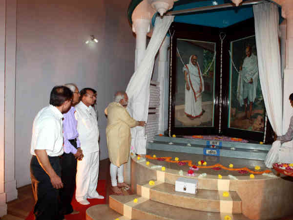 ગાંધી જયંતી: મોદી પહોંચ્યા મોહનના ધામમાં