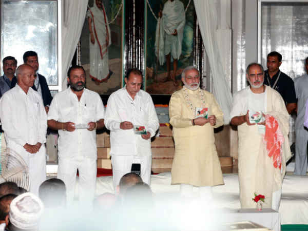 ગાંધી જયંતી: મોદી પહોંચ્યા મોહનના ધામમાં