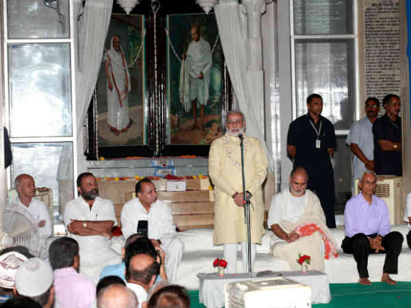 ગાંધી જયંતી: મોદી પહોંચ્યા મોહનના ધામમાં