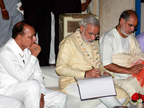 ગાંધી જયંતી: મોદી પહોંચ્યા મોહનના ધામમાં