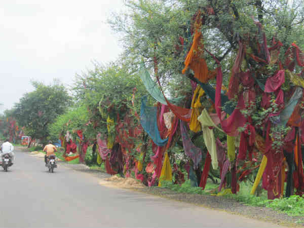 પાંત્રીસ હજારથી વધારે સાડીઓ