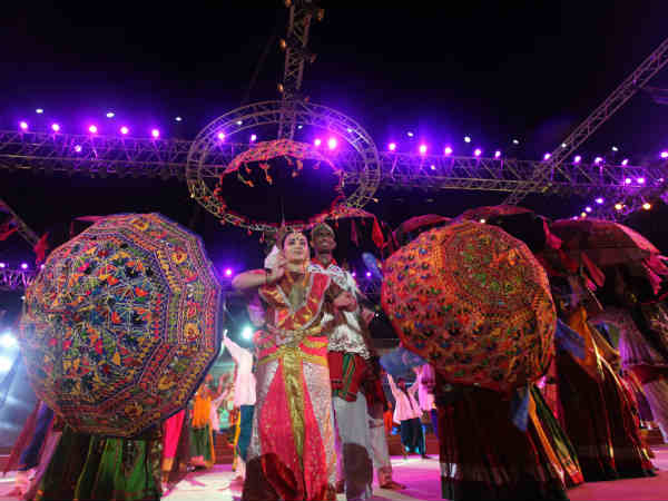 ભાતિગળ પહેરવેશમાં 100 જેટલા ખેલૈયાઓ