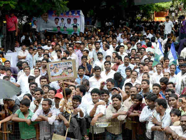 તેલંગાણાના વિરોધમાં ઉપવાસ