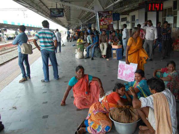 લોકો ફસાયા