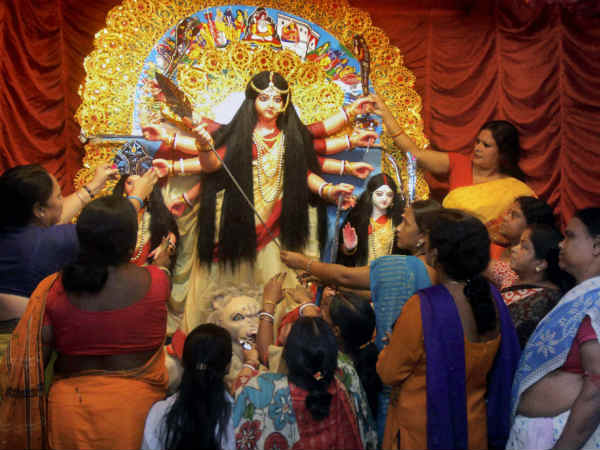 સેક્સ વર્કર દ્વારા દૂર્ગા પૂજા