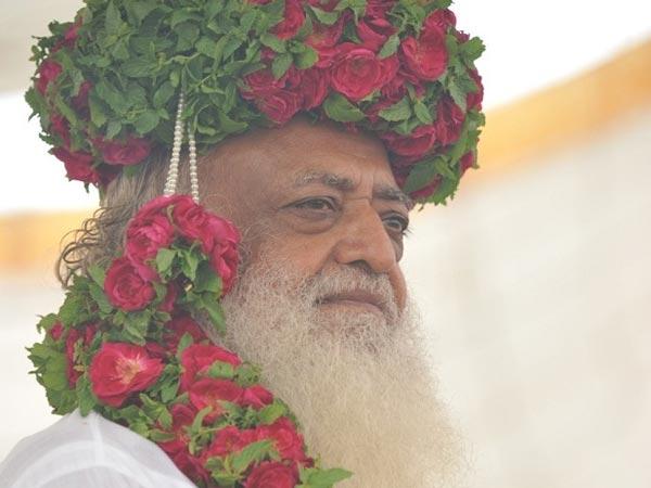 આસારામે 23 યુવતીઓ પર ગુજાર્યો બળાત્કાર