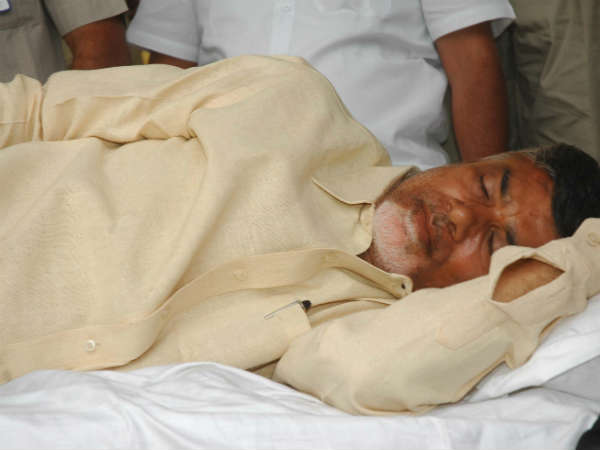 નાયડૂ અડીખમ, હોસ્પિટલમાં પણ ચાલુ રાખશે અનશન