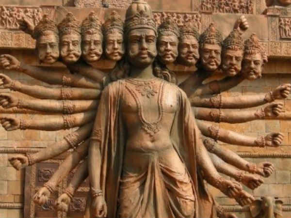રાવણનું મંદિર, એક જ વાર ખુલે છે દરવાજો