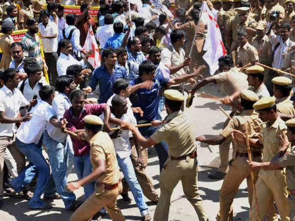 મોદીના આગમન પહેલા વિરોધ